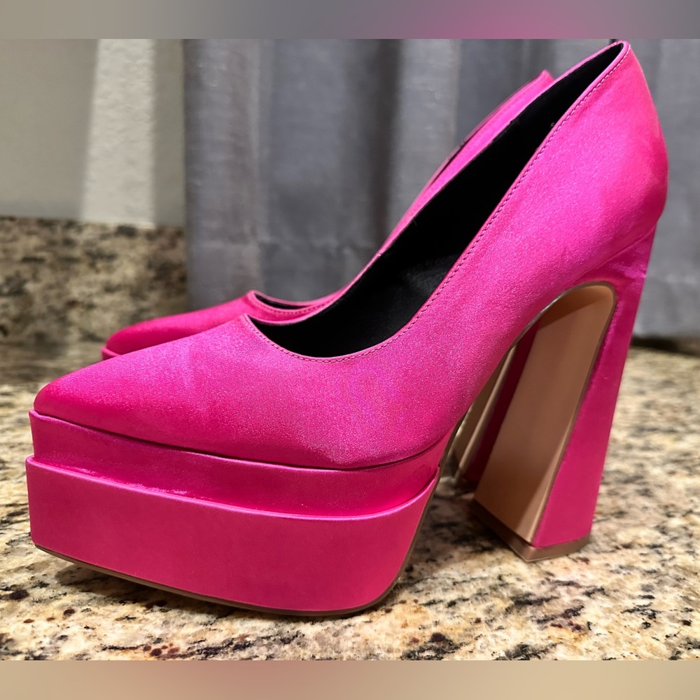 Elegant Pink Platform Heels w/Chunky Heels